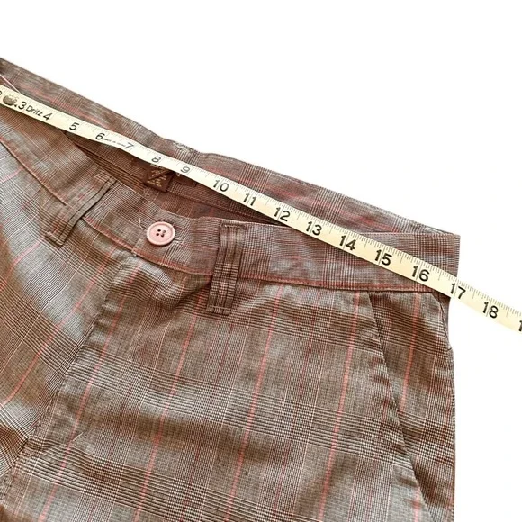 Heritage 1981 Men's 34 Gray and Red Plaid 13"‎ shorts - Picture 6 of 8